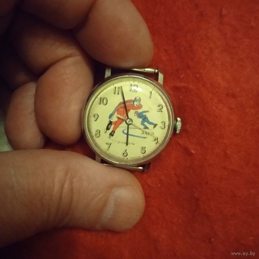 Часы Заря" Конькобежцы"