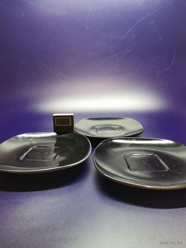 Блюдце 3 шт. одним лотом.