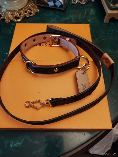 Ошейник LV Louis Vuitton с поводком (реплика)