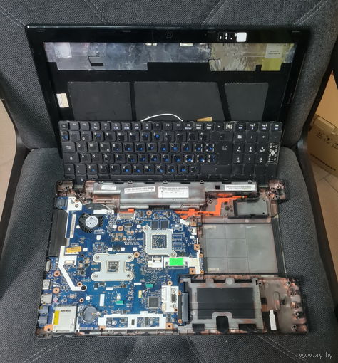 Ноутбук Acer Aspire 5750G. Можно по частям. 9730