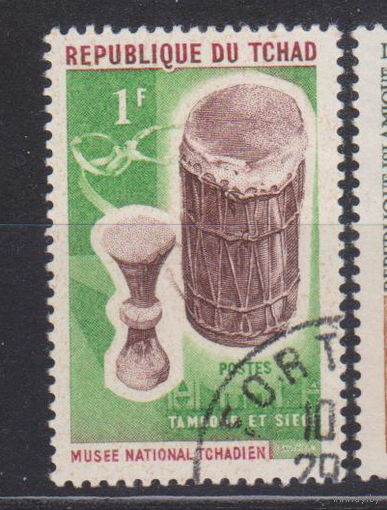 Музыкальные инструменты культура Чад 1965 год лот  10