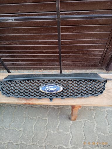 Решетка радиатора  Ford C-Max 1.