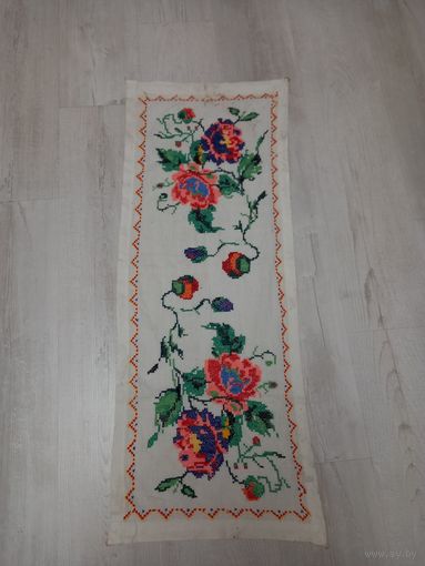 Салфетка вышитая