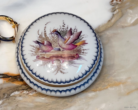 Шкатулка фарфор ручная роспись франция 9см