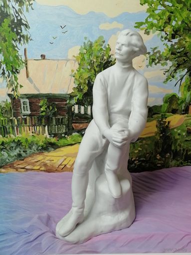 Молодой М. Горький фарфор