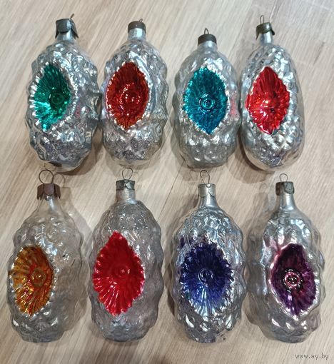 Елочные игрушки, стекло, цветок кактуса