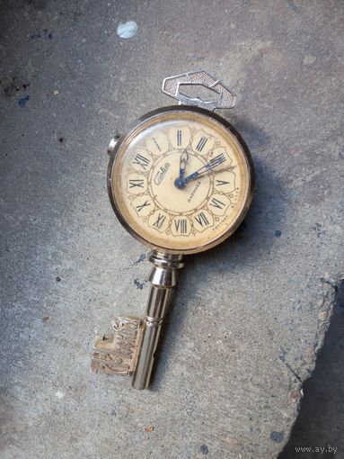 Часы СССР Слава, Москва ключик, не рабочие