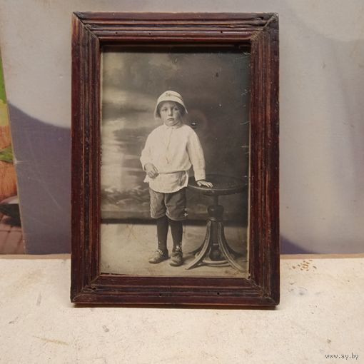 Старинное фото мальчика в рамке 1934г.