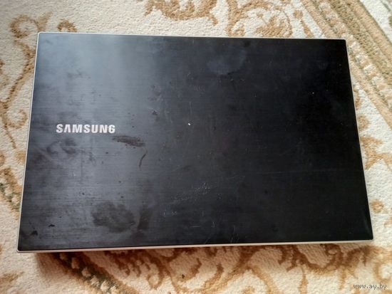 Ноутбук SAMSUNG NP305V5A