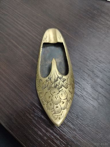 Пепельница латунная