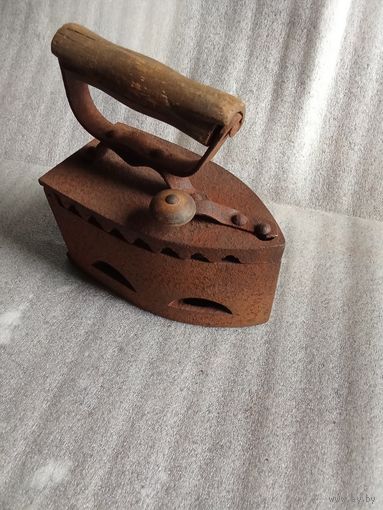 Утюг угольный N6 =Подольский государственный механический завод 3=