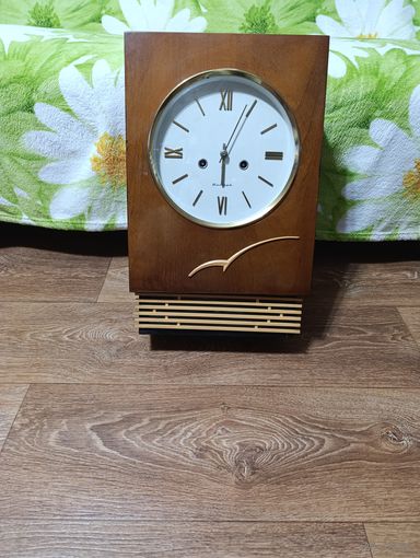 Часы настенные