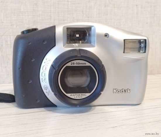 Фотоаппарат Kodak KB ZOOM. Рабочий.