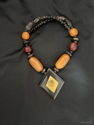 Старые винтажные бусы