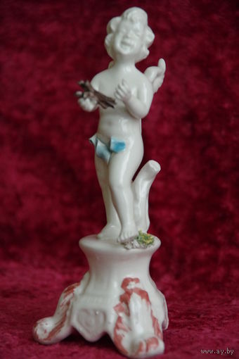 Бюст фарфоровый   17 см (  целая )