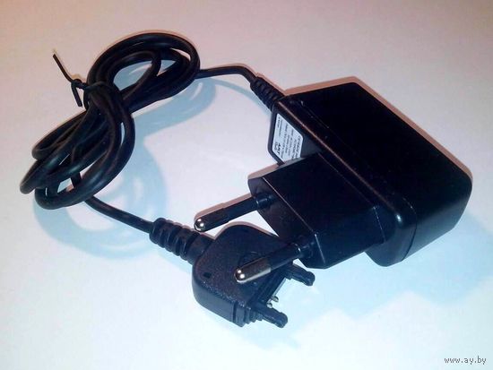 Зарядное устройство. Sony Ericsson. Отличное состояние.