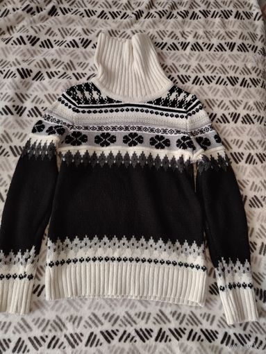 Кофта на девочку на 5-7 лет 42 размер