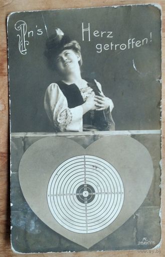 Старинная импортная открытка. Подписана.