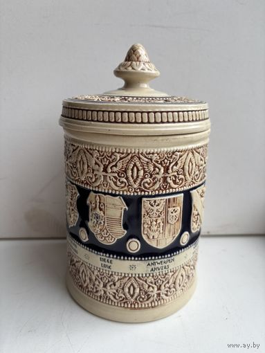 Ваза, банка  с крышкой фарфор