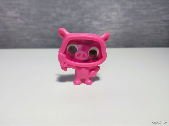 Фигурка киндер свинка стерео kinder