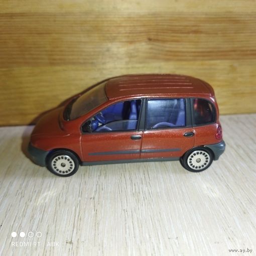 FIAT MULTIPLA.1/43.