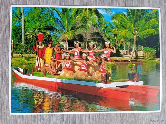 Этнография. Полинезия. На празднике