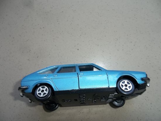 Машинка Renault 20tl jet-car de norev . Франция . Винтаж
