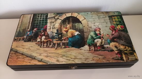 Старая большая коробка для нард