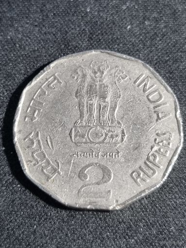 Индия 2 рупии 2000