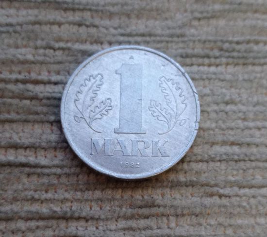 Werty71 Германия ГДР 1 марка 1982