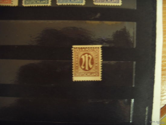 Англо-американская зона оккупации марка разновидность сдвиг перфорации ориг. клей легкая наклейка