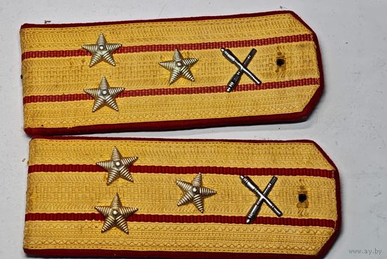 Погоны полковника  артиллерии