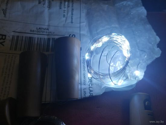 Светодиодная гирлянда с пробкой длинной 2 м.   на батарейках, 20 шт LED светодиодов белого цвета