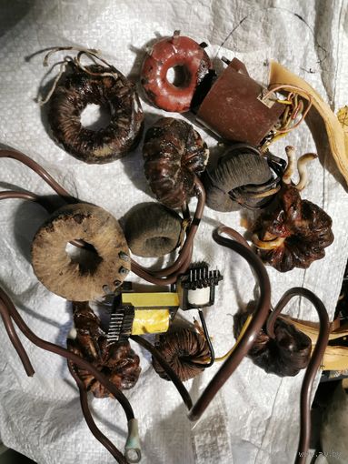 ФЕРИТОВЫЕ ИЗДЕЛИЯ-ДРОСЕЛЬ,ФИЛЬТР...