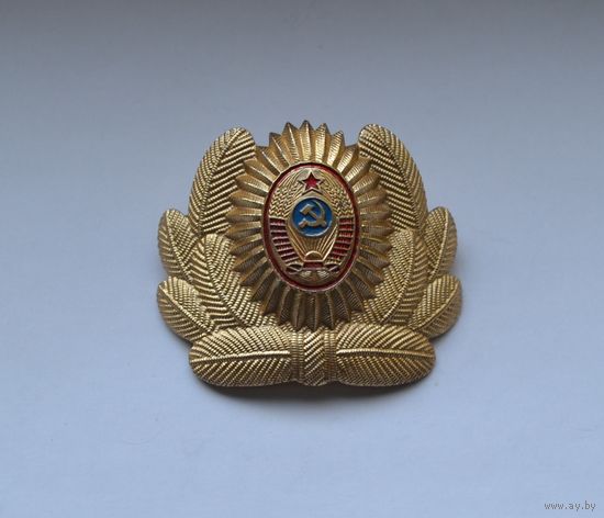 Кокарда МВД СССР.