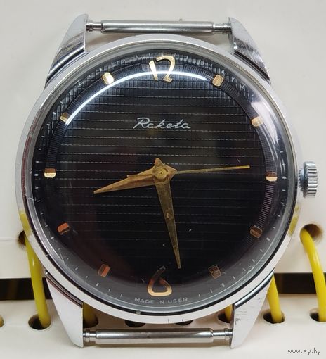 Редкие часы "Ракета Пузанта" достойное состояние,циферблат люкс,отлично зайдут в коллекцию,За вашу цену!!