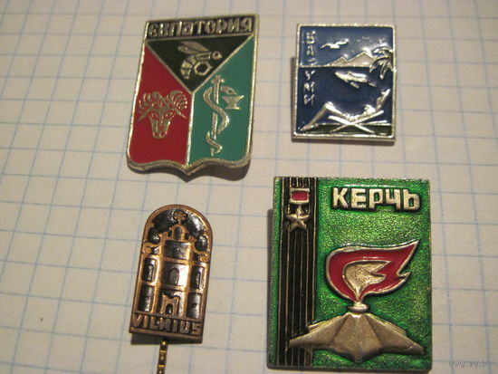 Города. 4 значка/7 с рубля!