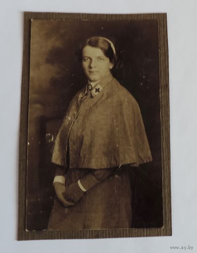 Фото сестры милосердия до 1917 г. Германия. 1-я мировая война. Размер фото 8.5-13.5 см.