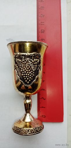 Рюмка метал