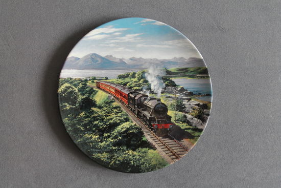 Тарелка коллекционная настенная [Англия, Royal Doulton, В горах, Bradex #26-R62-90.2] D=20,5см.