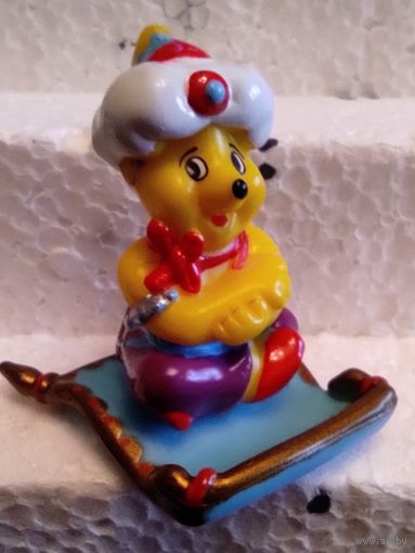 Фигурка "Киндер".