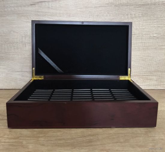 Ящик для 50 монет до 49 мм. С рубля