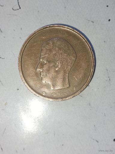 20 франков 1980 года Бельгия. Король Бодуэн 1. Надпись на французском-"BELGIQUE." Красивая монета!