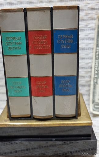 Музыкальная шкатулка сигаретница СССР рабочая