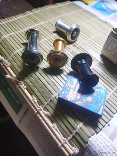 Глазки дверные 4 шт. Разные.Цена за лот