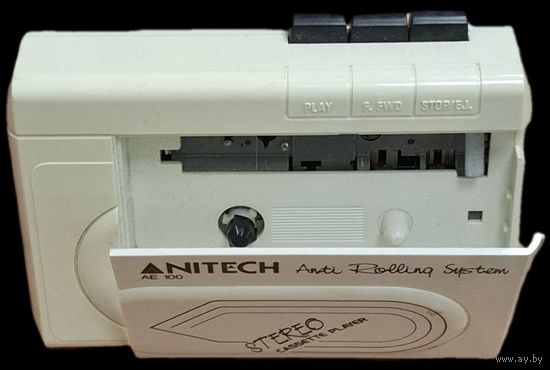 Япония. Anitech Stereo Cassette player AE-100