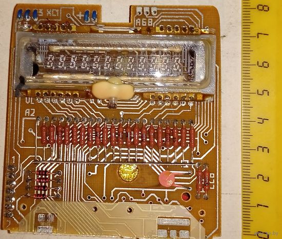 Плата с индикатором от калькулятора.