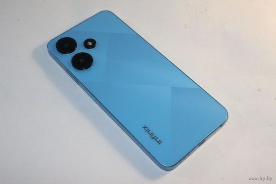 Телефон Infinix Hot 30i X669D 4GB/128GB (глянцево-голубой)