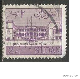 Судан. Дворец Республики. Хартум. 1962г. Mi#182.