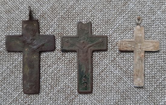 Крестики католические  большие.одним лотом.